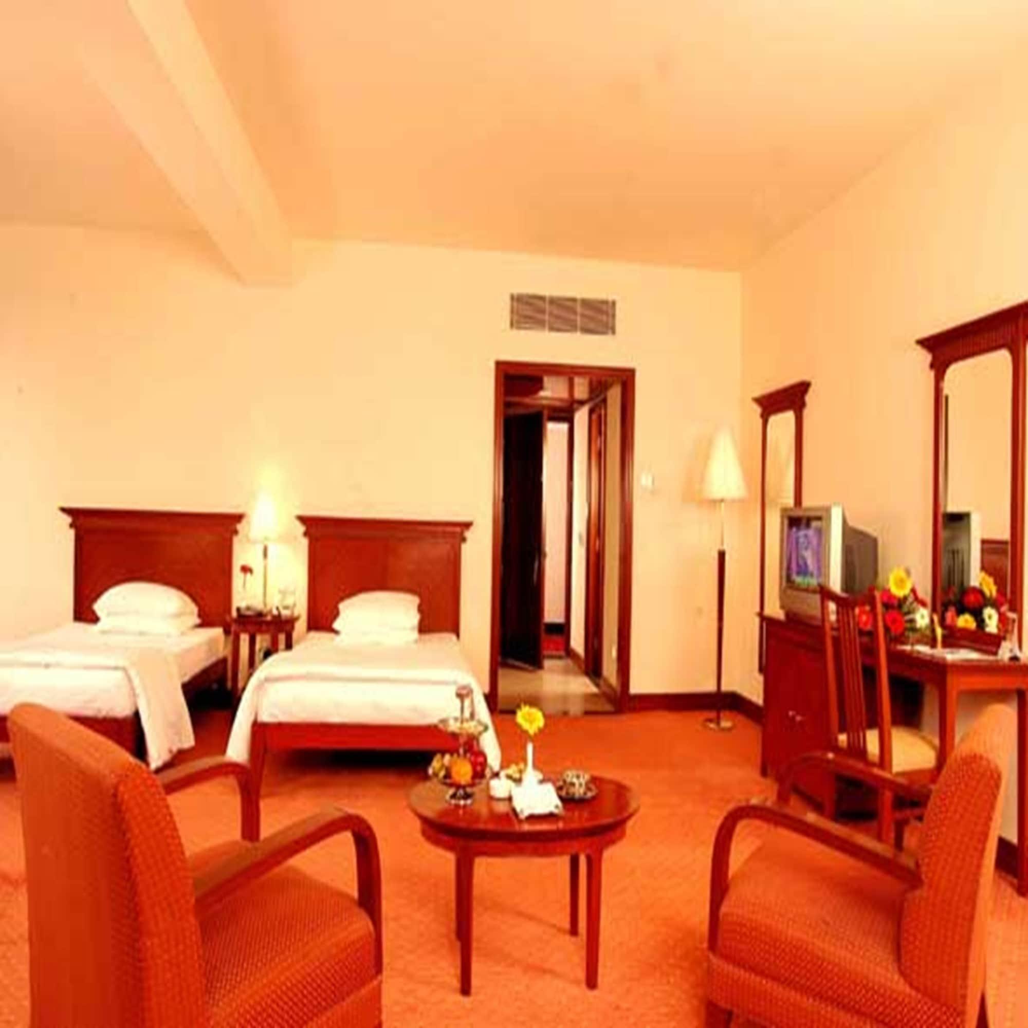The Royal Plaza Gangtok Hotel Exterior photo