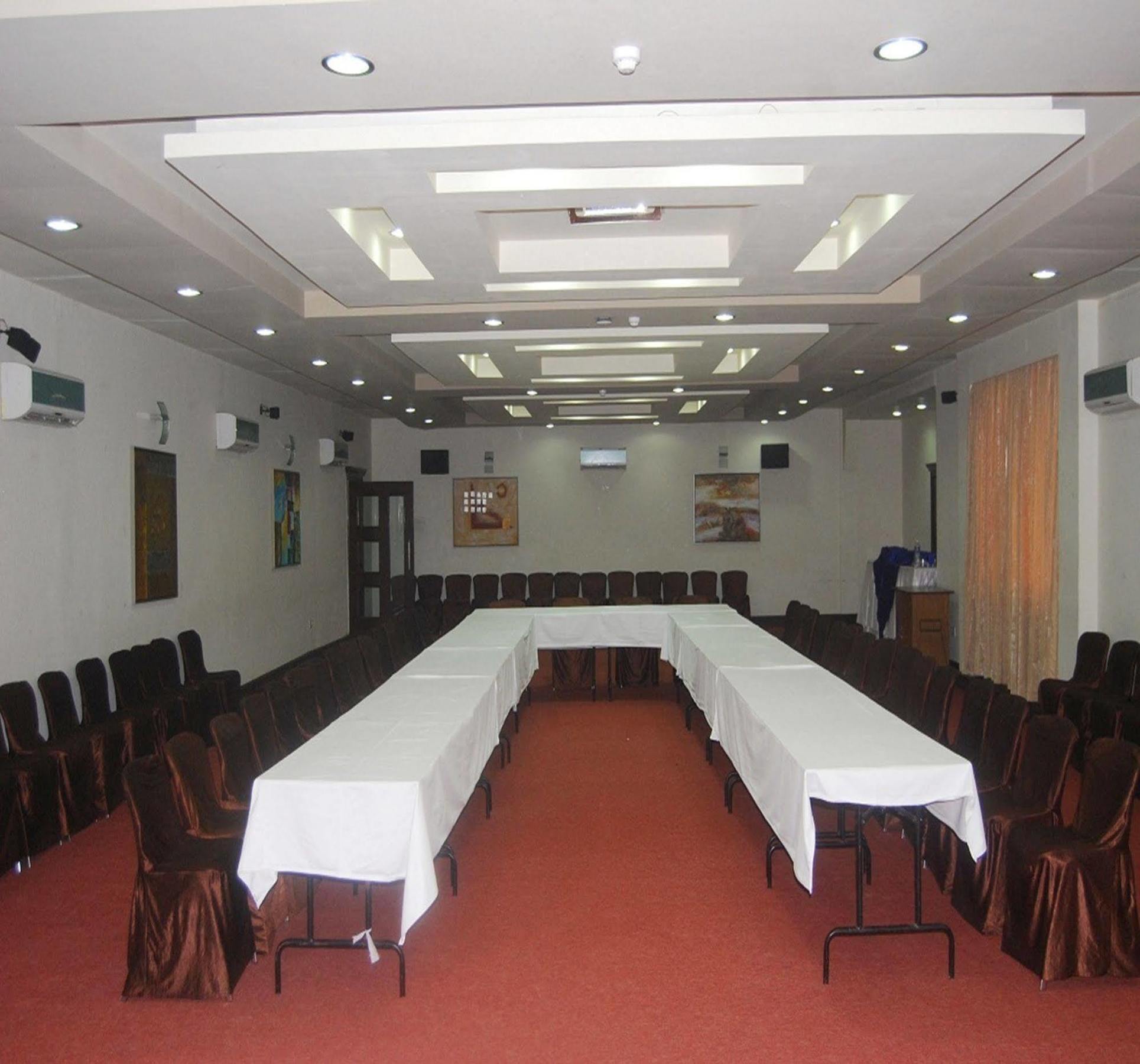 The Royal Plaza Gangtok Hotel Exterior photo