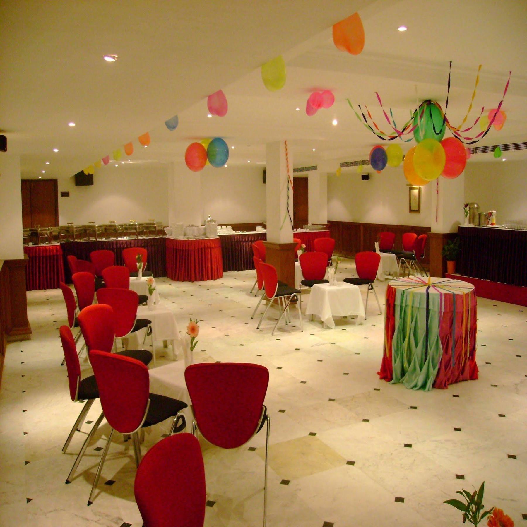 The Royal Plaza Gangtok Hotel Exterior photo